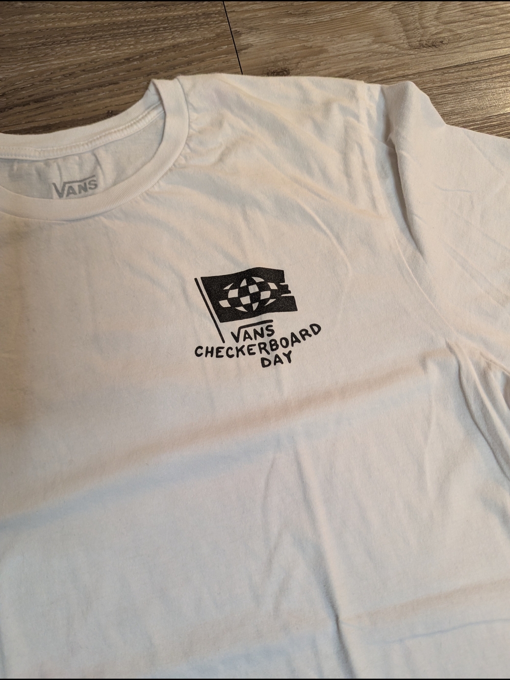 Vans Skateboard White Short Sleeve Tee with Black Checkerboard Day Graphic XL